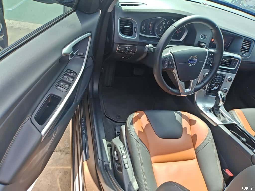 Volvo V60, 2018 16