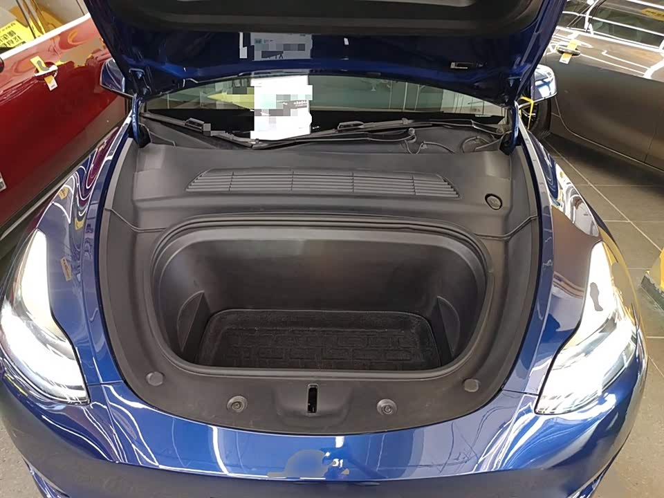 Tesla Model Y Tesla Model Y