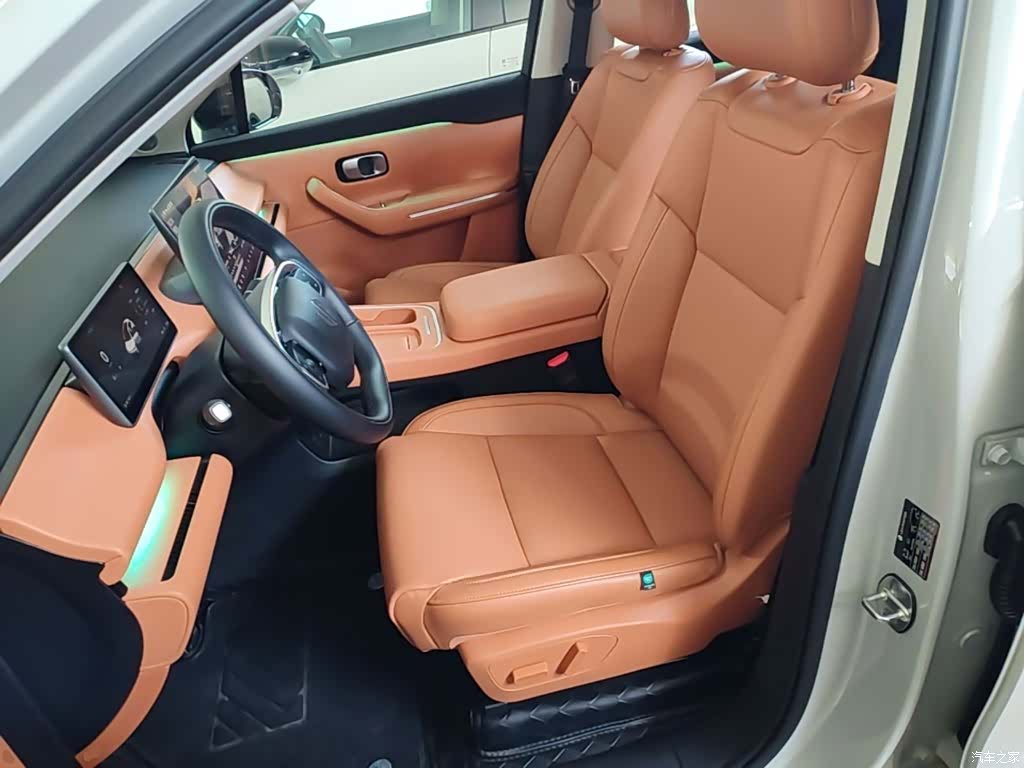 Leapmotor C10, 2025 15
