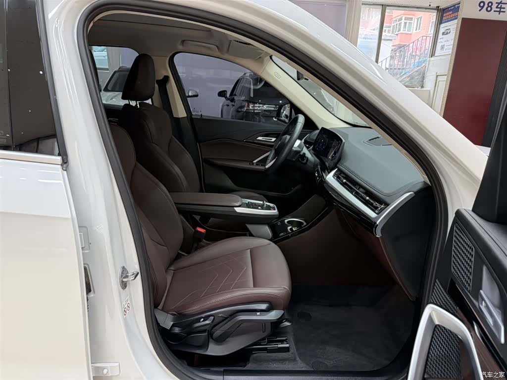 BMW X1, 2024 21