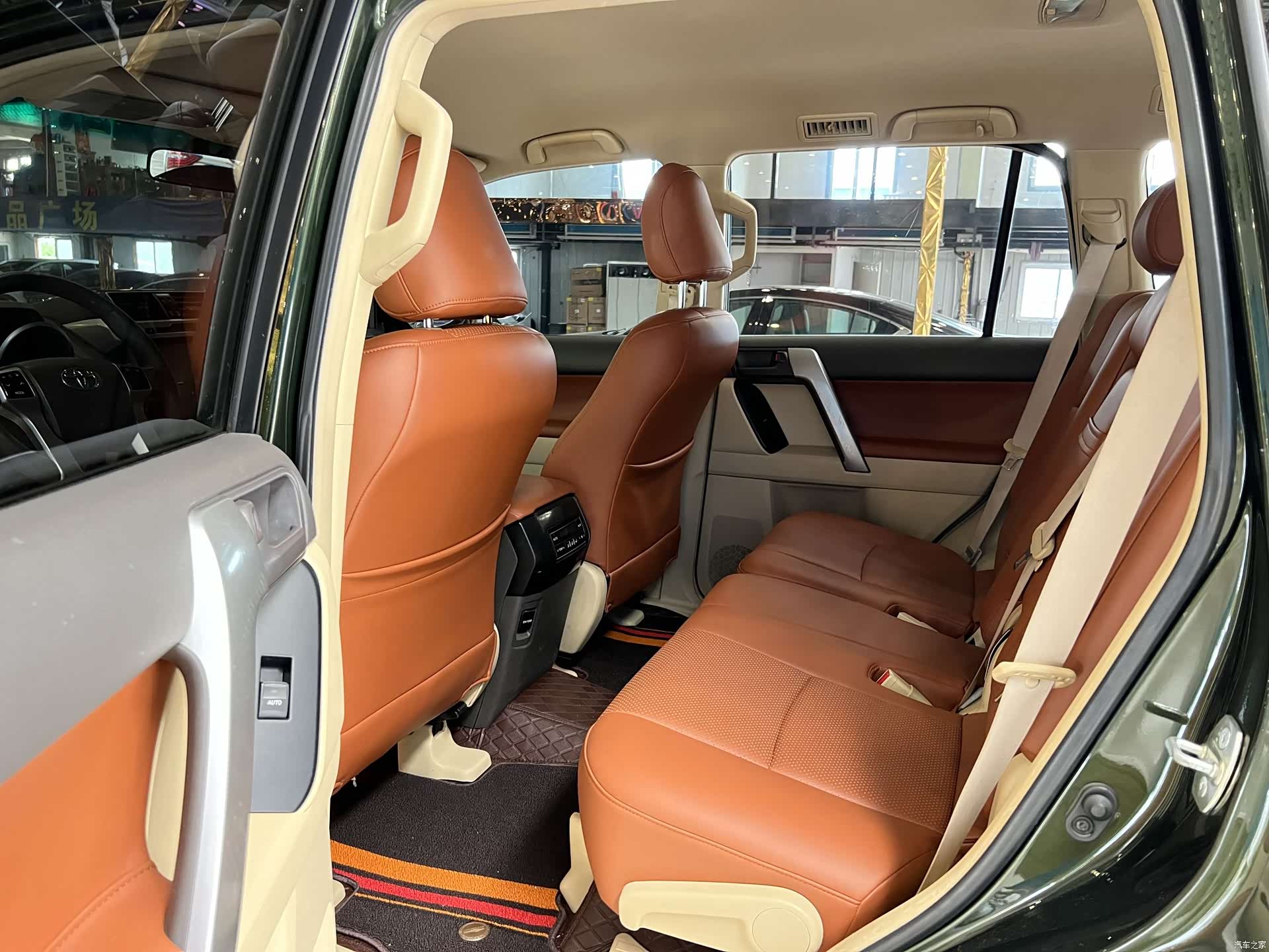 Toyota Prado, 2015 все фото