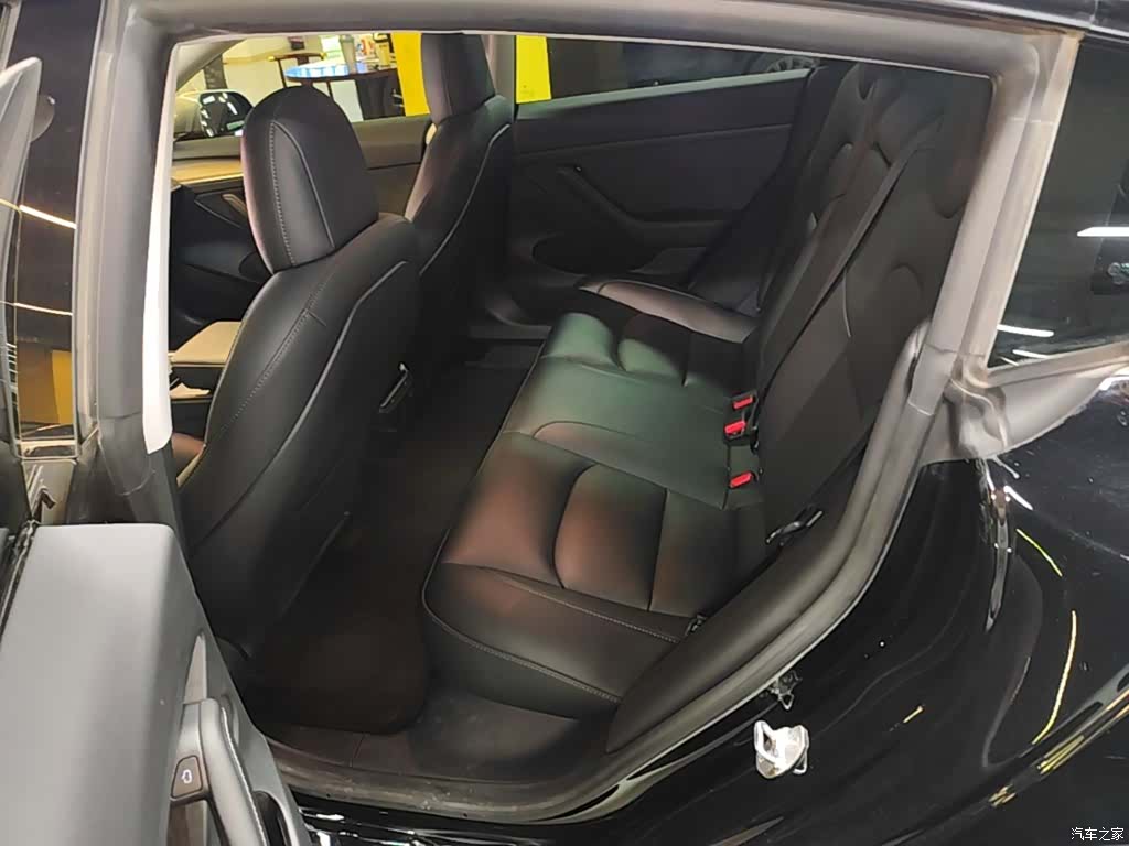Tesla Model 3, 2023 17