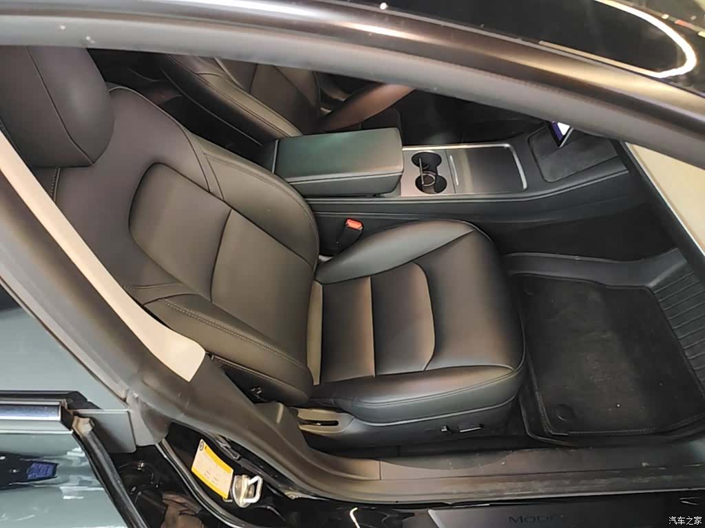 Tesla Model 3, 2023 25