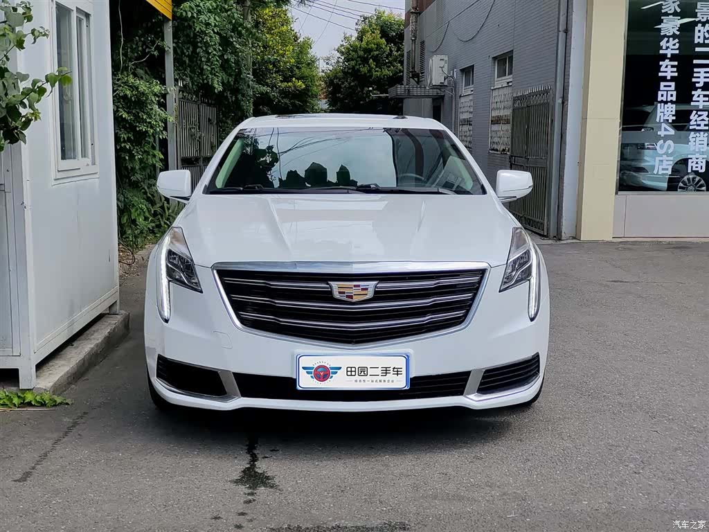 Cadillac XTS, 2018 2