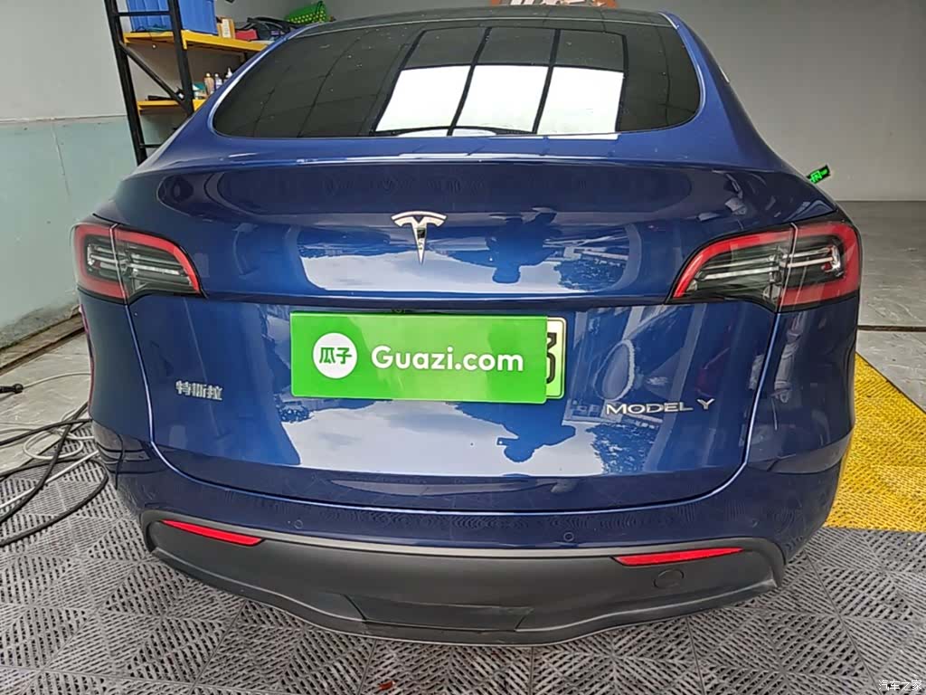 Tesla Model Y, 2023 6