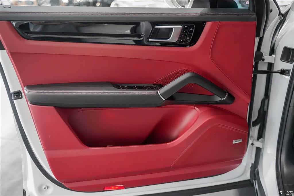Porsche Cayenne, 2018 7