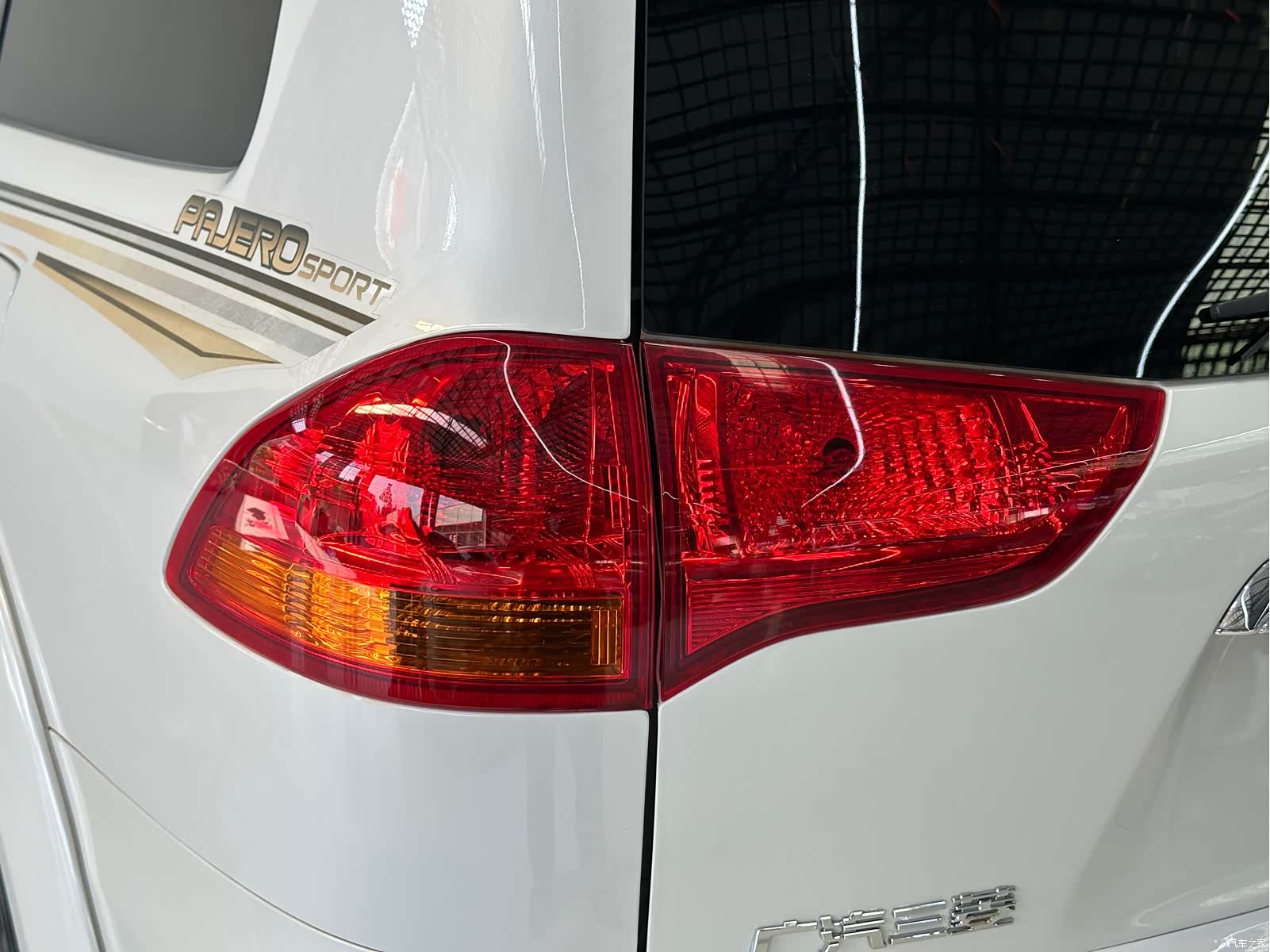 Mitsubishi Pajero, 2017 10