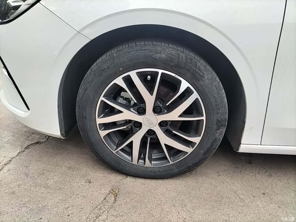 Geely Emgrand, 2024 23