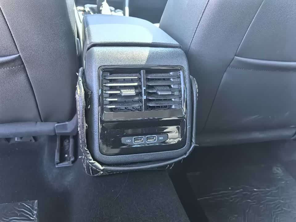 Volkswagen Sagitar Volkswagen Sagitar