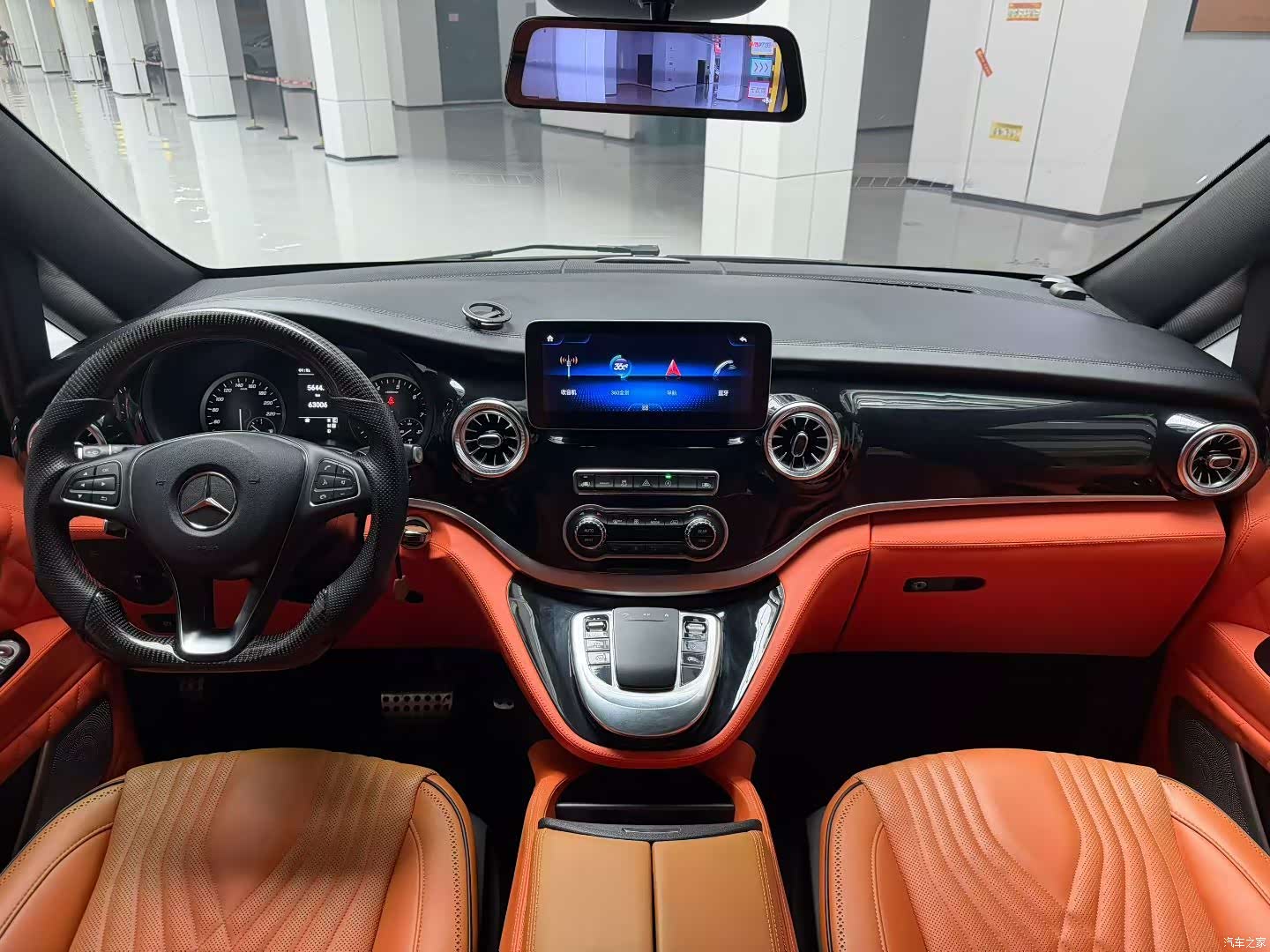 Mercedes-Benz 7, 2021 6