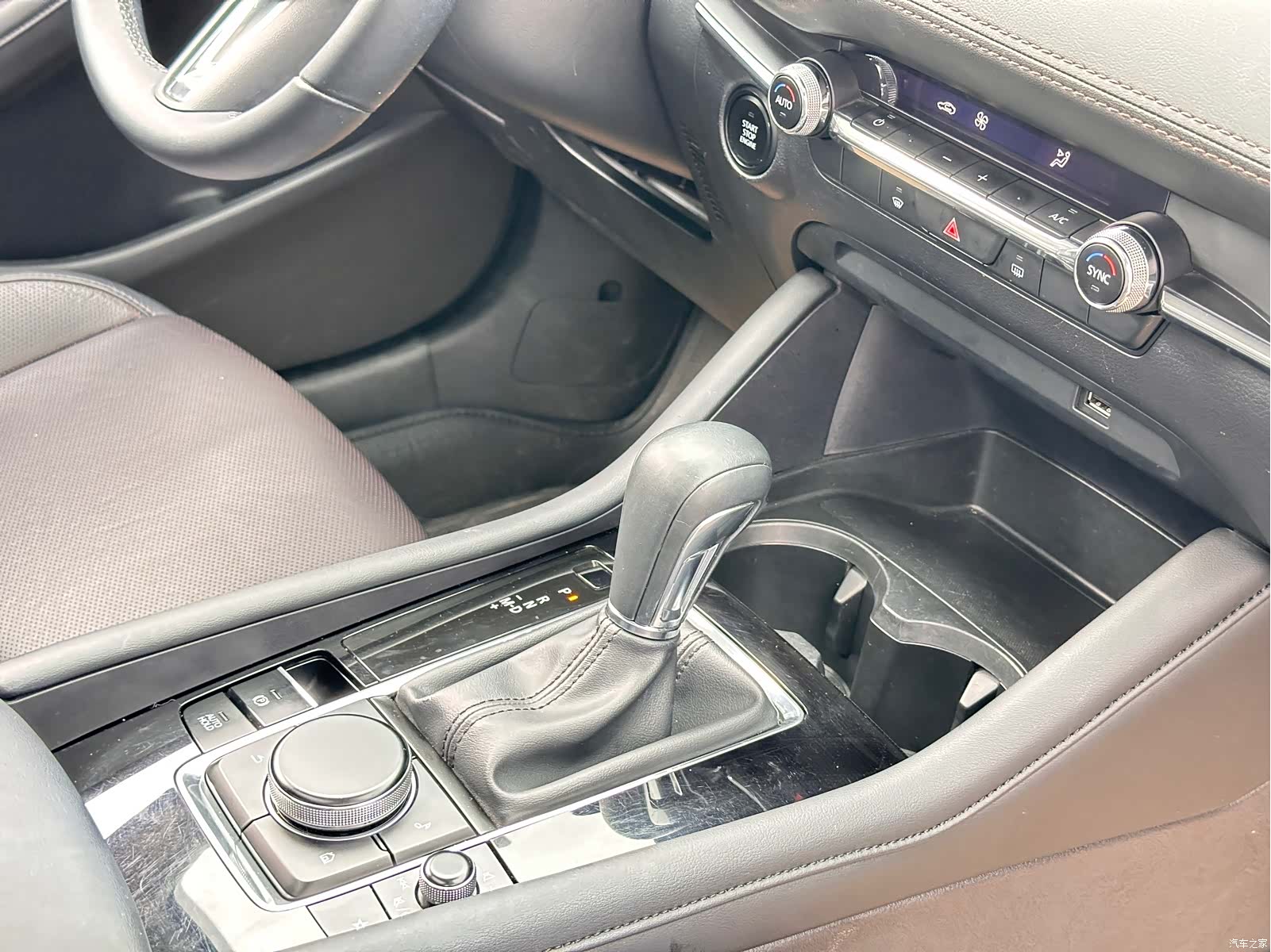 Mazda Mazda3, 2020 16