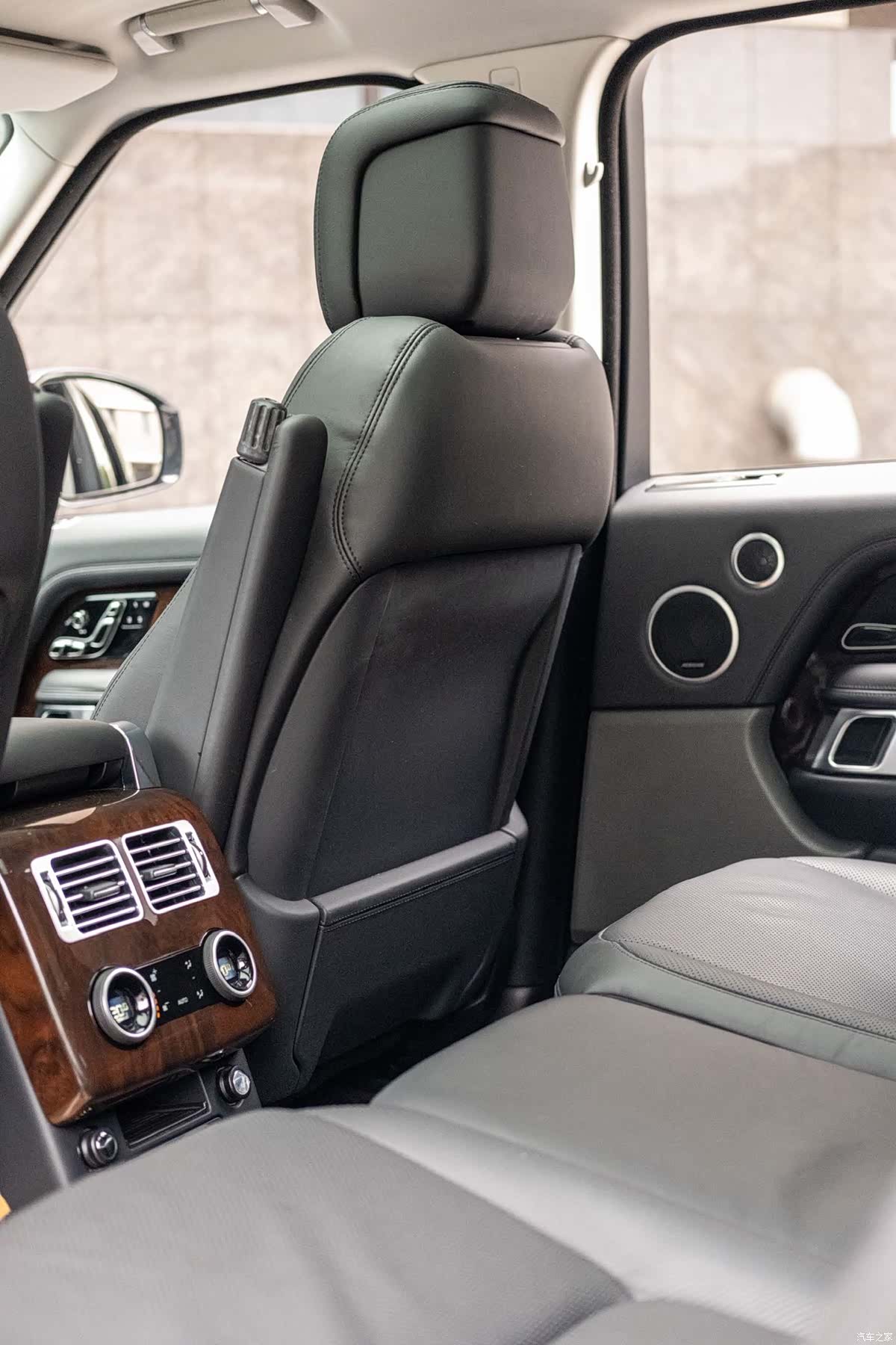 Land Rover Range Rover, 2020 11