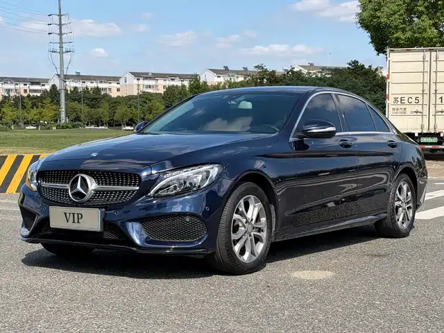 Mercedes-Benz C-Class 2017 — купить из Китая под заказ