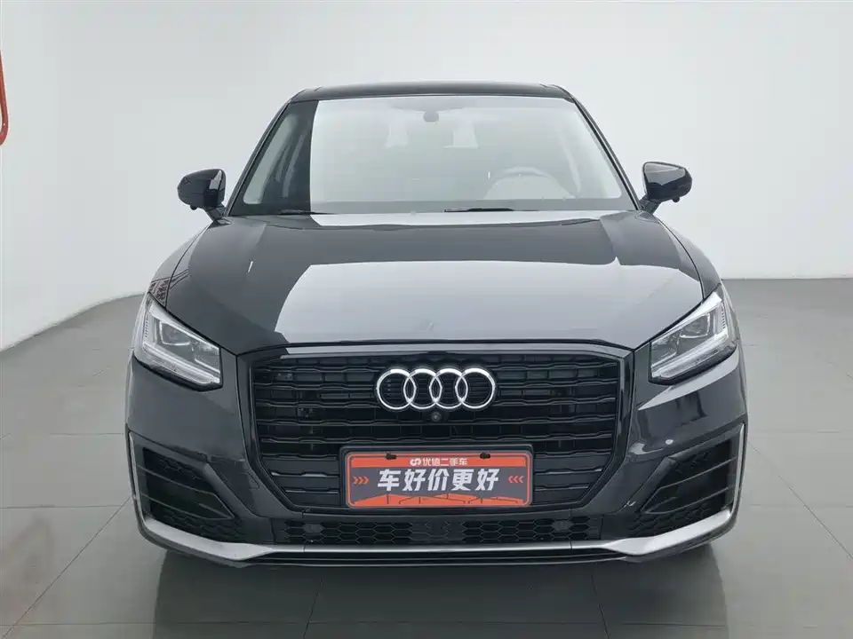 Audi Q2L