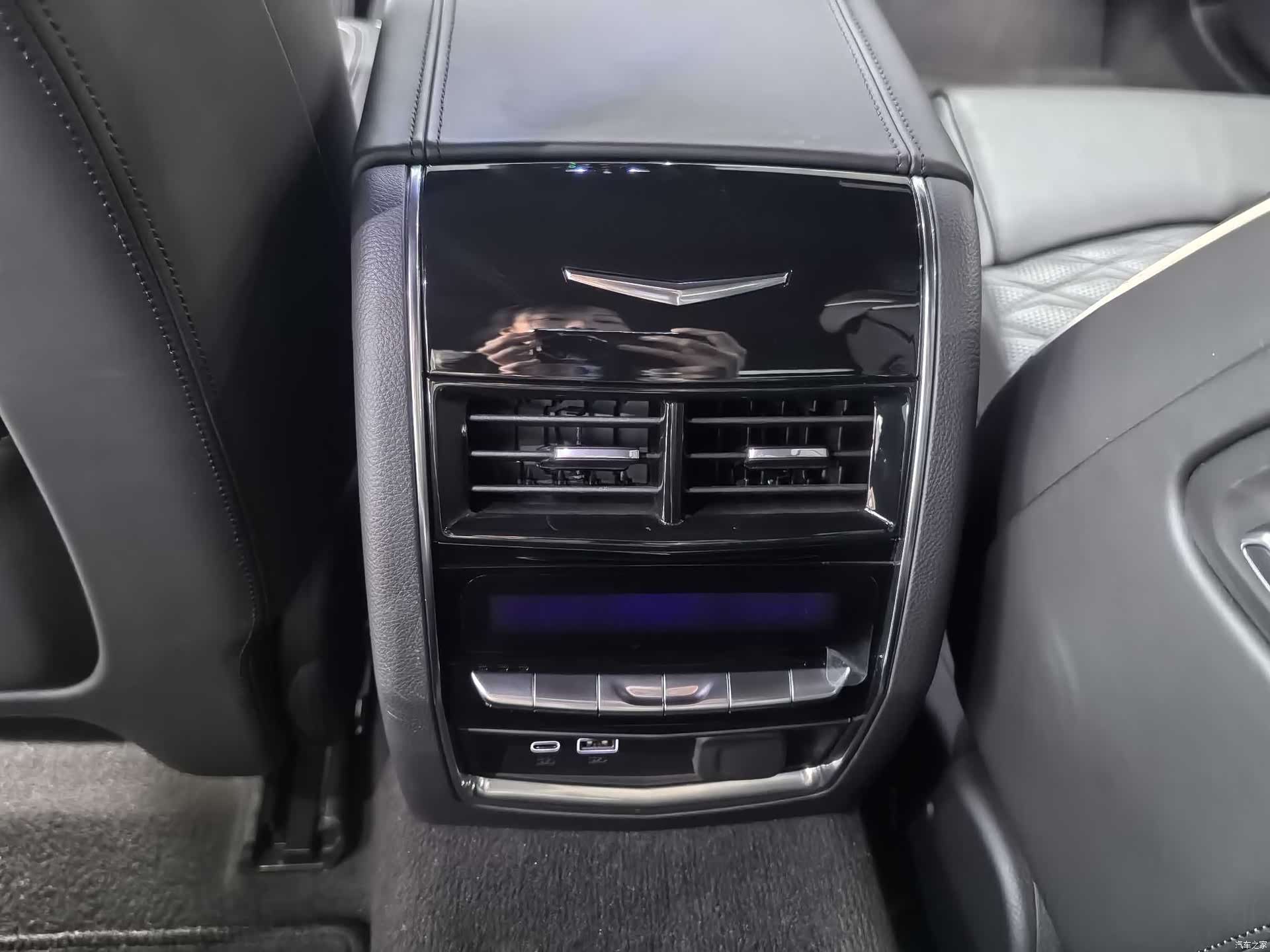 Cadillac CT6, 2024 12