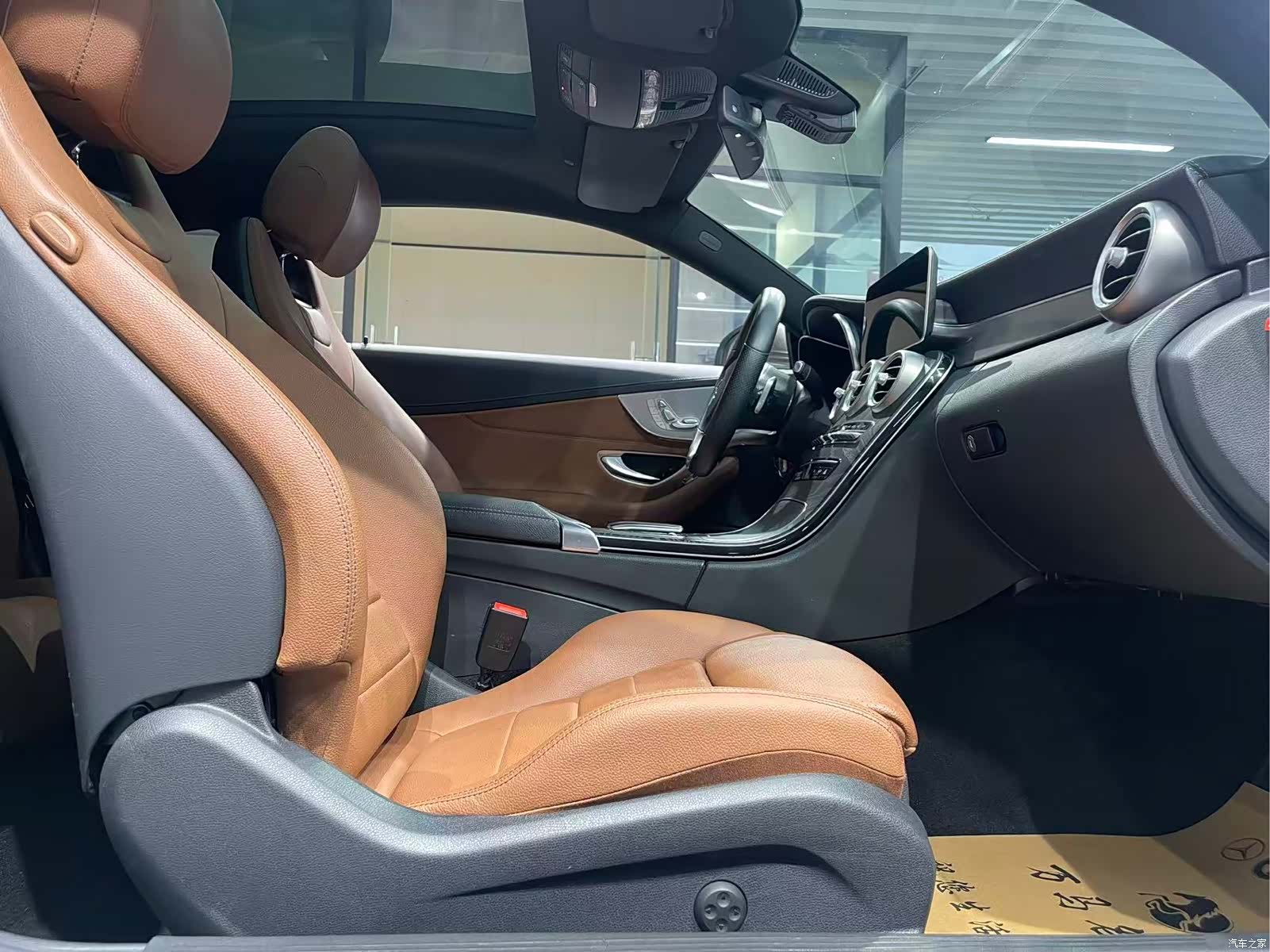 Mercedes-Benz C-Class, 2019 16