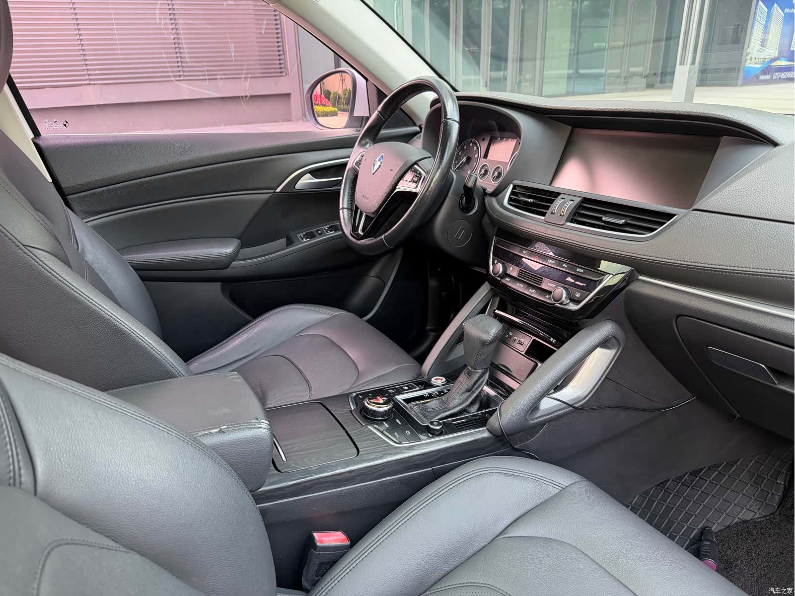 Borgward BX7, 2016 13