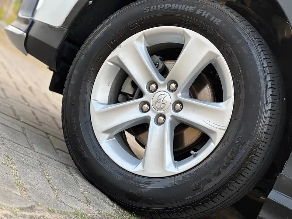 Toyota RAV4 Rongfang