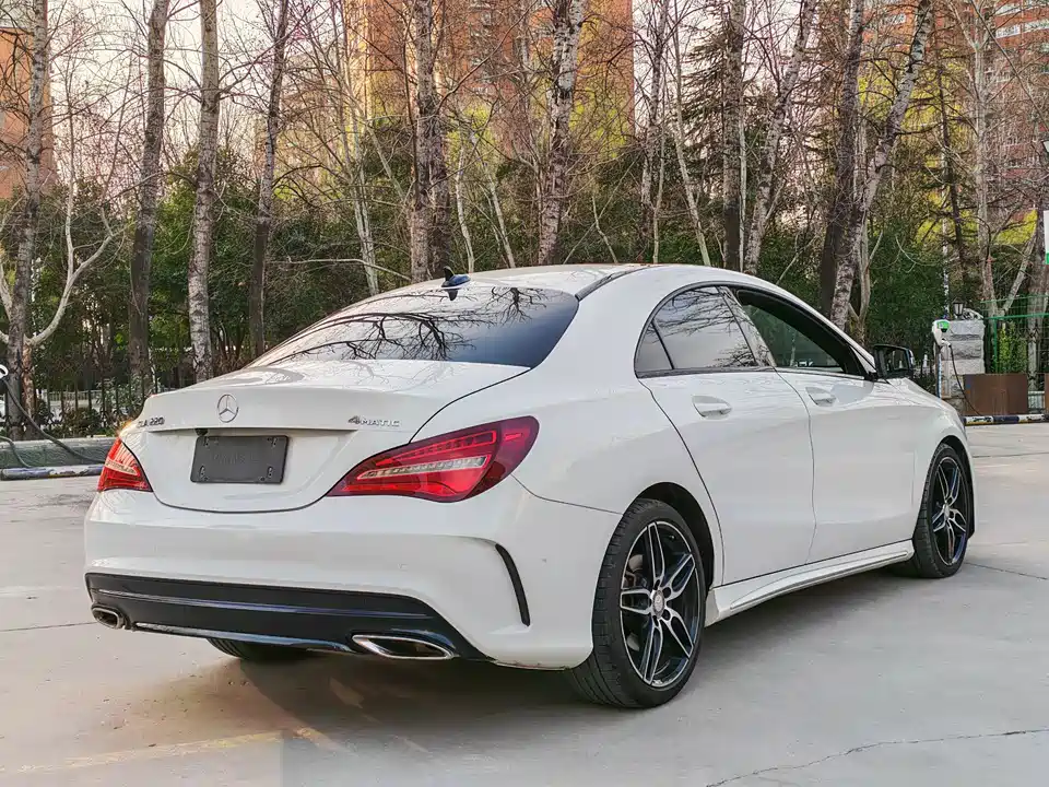 Mercedes-Benz CLA