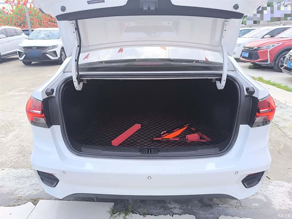 Roewe i5, 2023 19