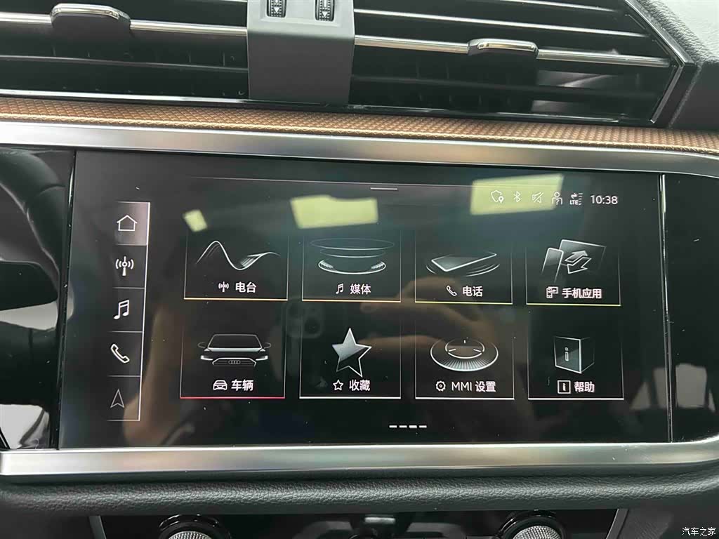 Audi Q3, 2023 6
