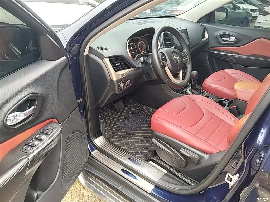 Jeep Cherokee, 2017 16