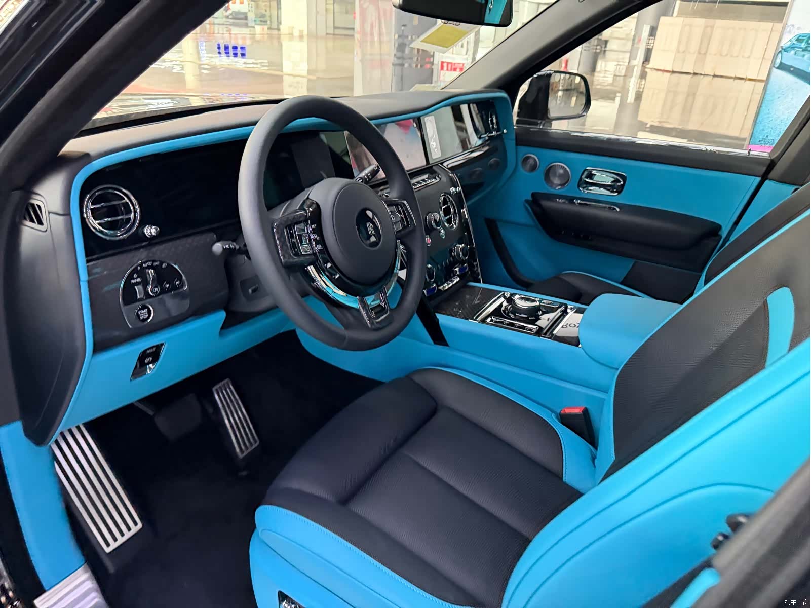 Rolls-Royce Cullinan, 2025 все фото
