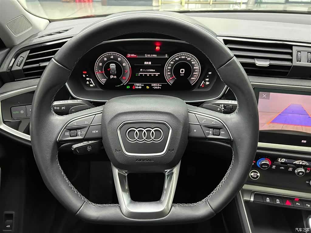Audi Q3, 2023 3