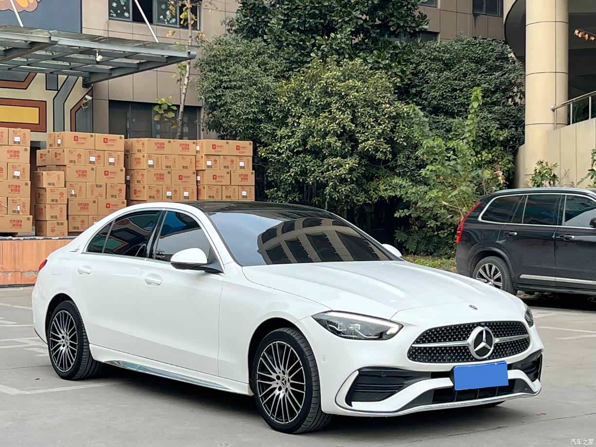 Mercedes-Benz C-Class, 2023 3