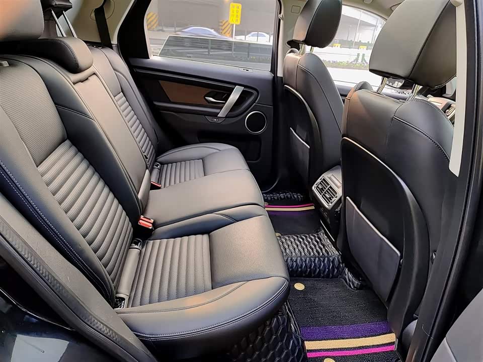 Land Rover Discover sports