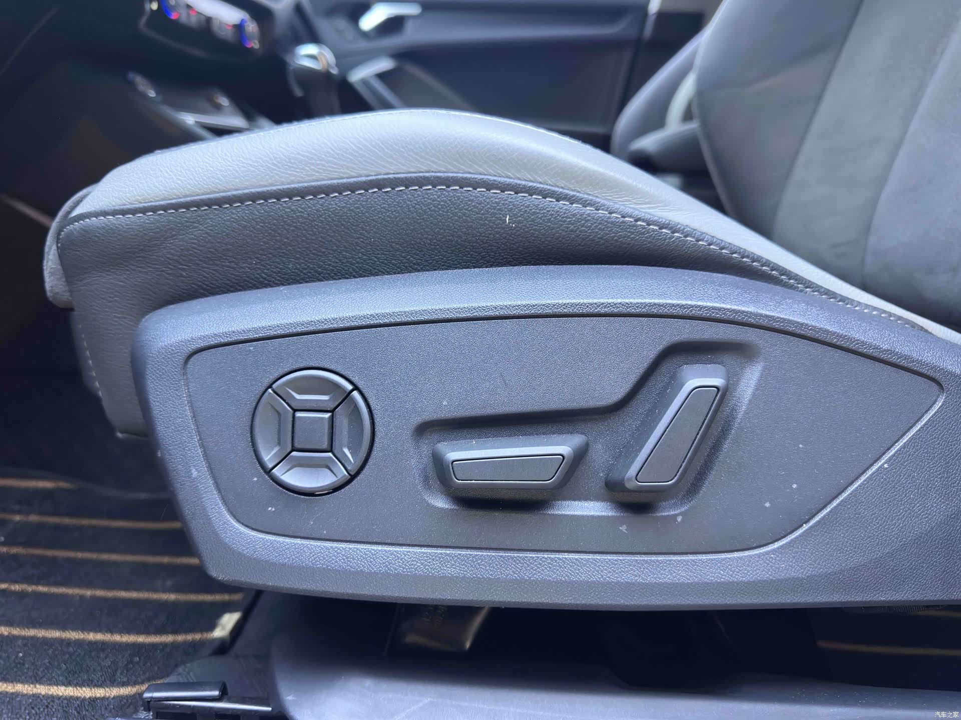 Audi Q3, 2023 17