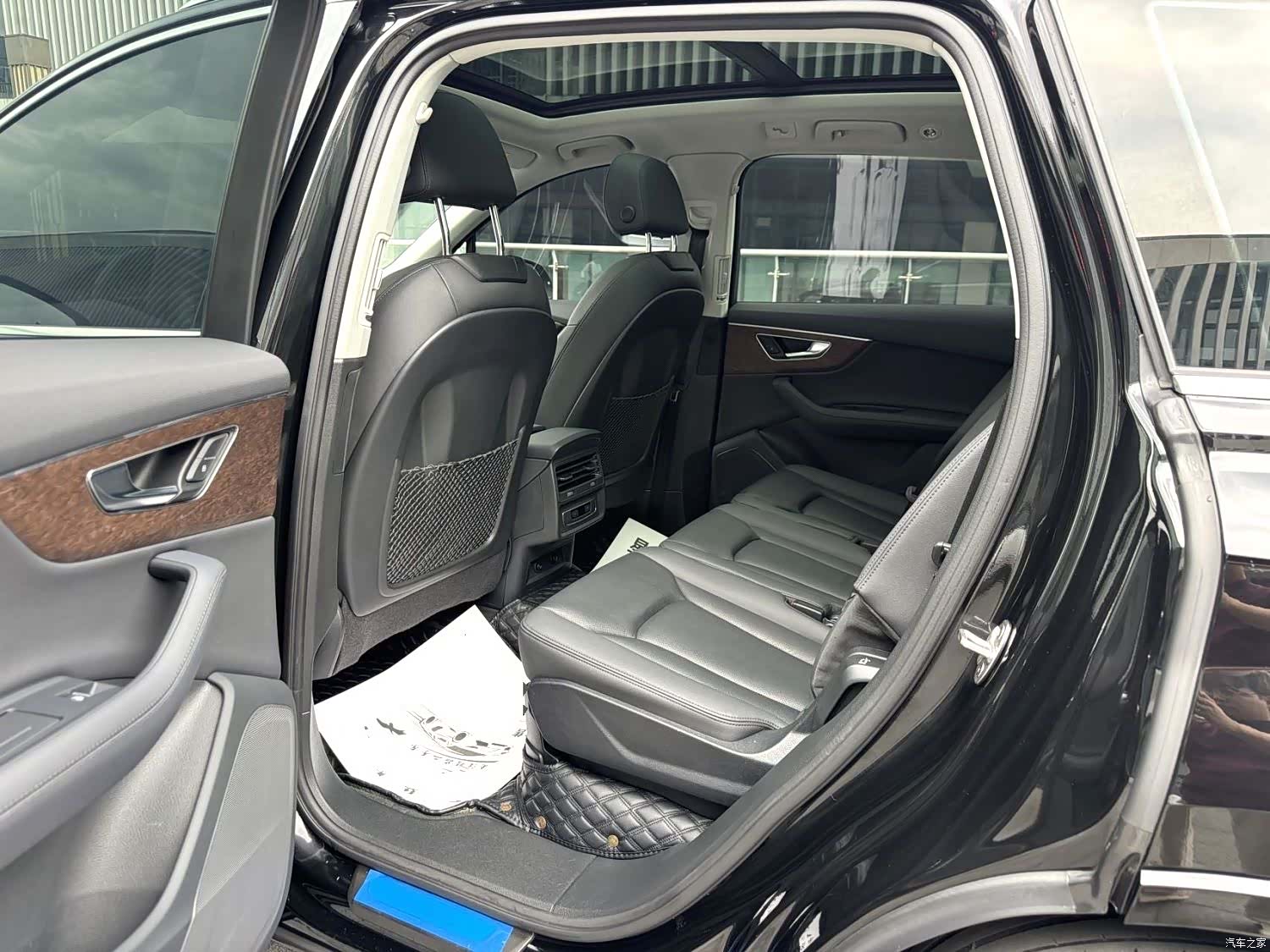 Audi Q7, 2024 все фото