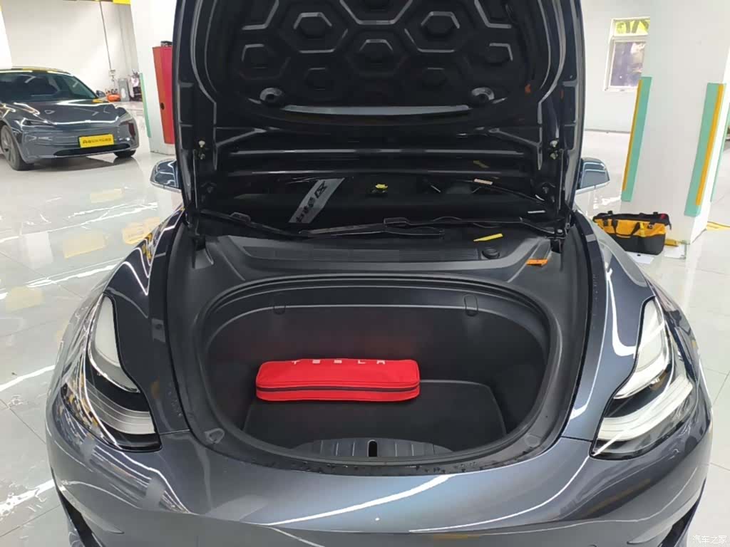 Tesla Model 3, 2019 20