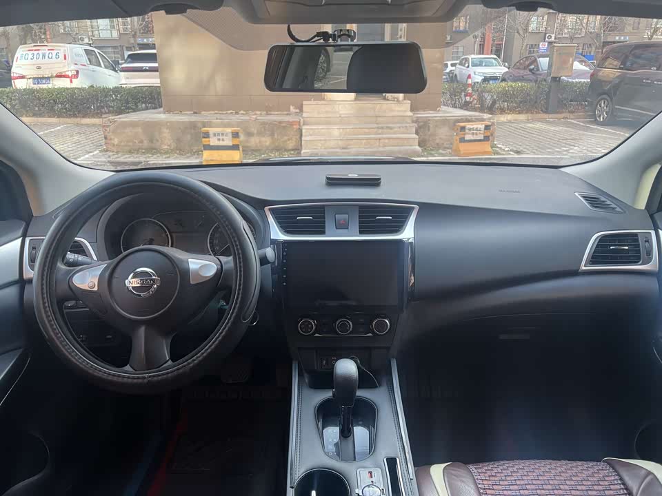 Nissan Xuan Yi