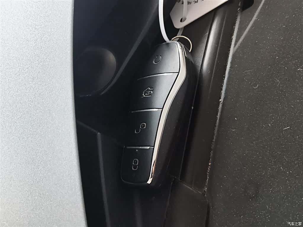 BYD Dolphin, 2022 9