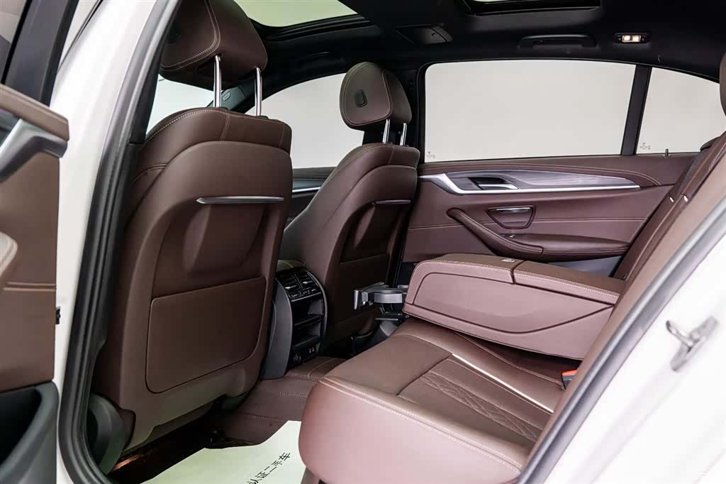 BMW 5 Series, 2021 8