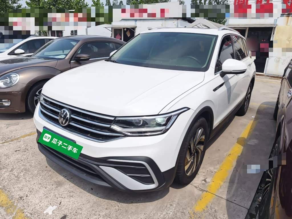 Volkswagen Tiguan L