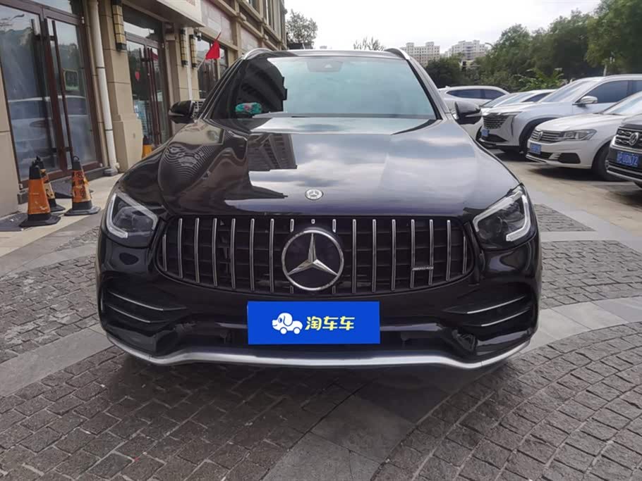 Mercedes-Benz GLC AMG