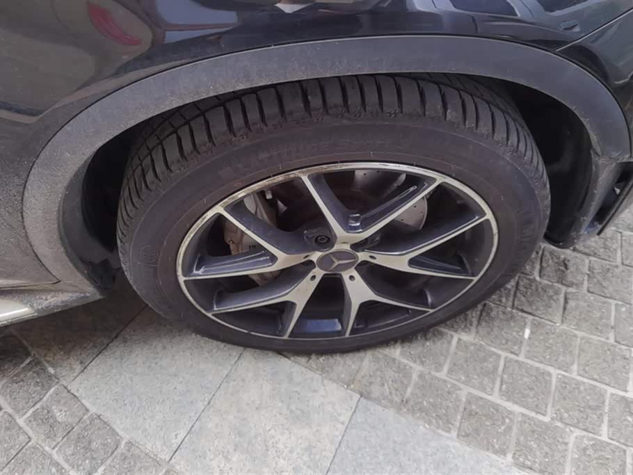 Mercedes-Benz GLC AMG