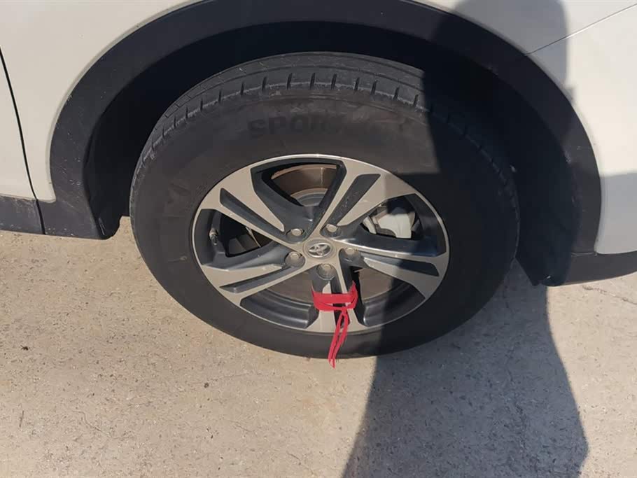 Toyota RAV4 Rongfang