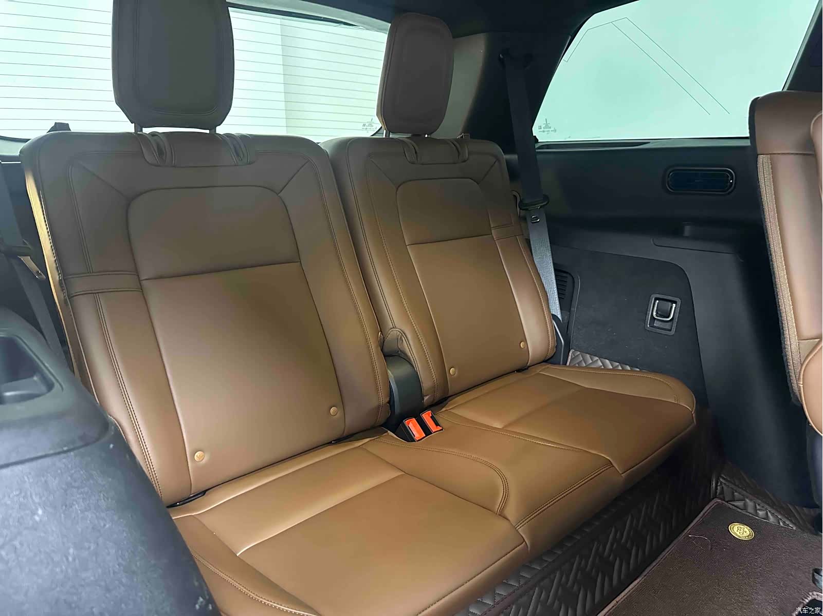 Lincoln Aviator, 2021 8