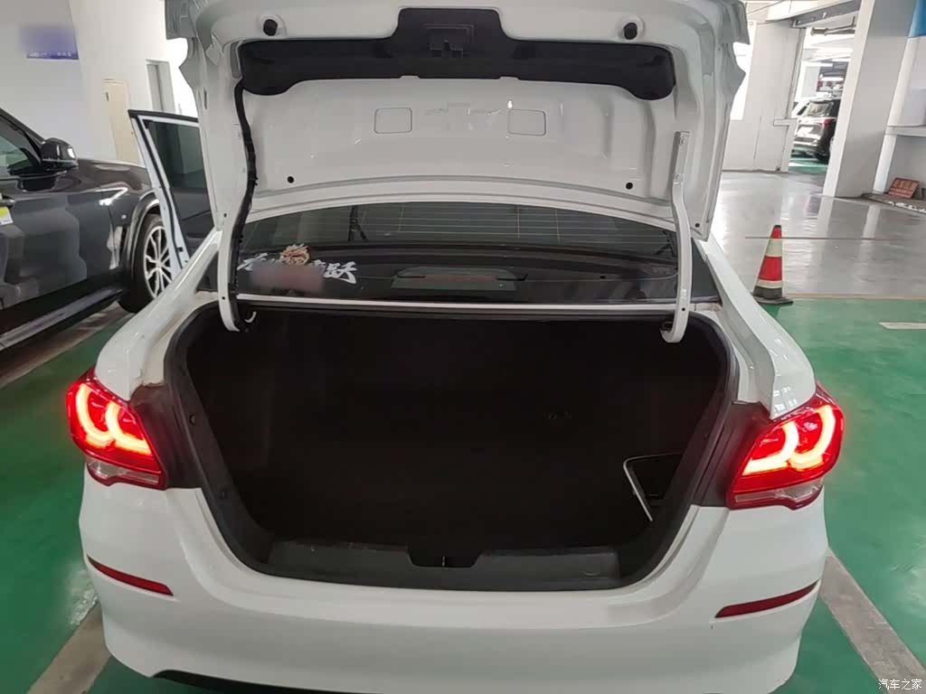 Chevrolet 320, 2019 19