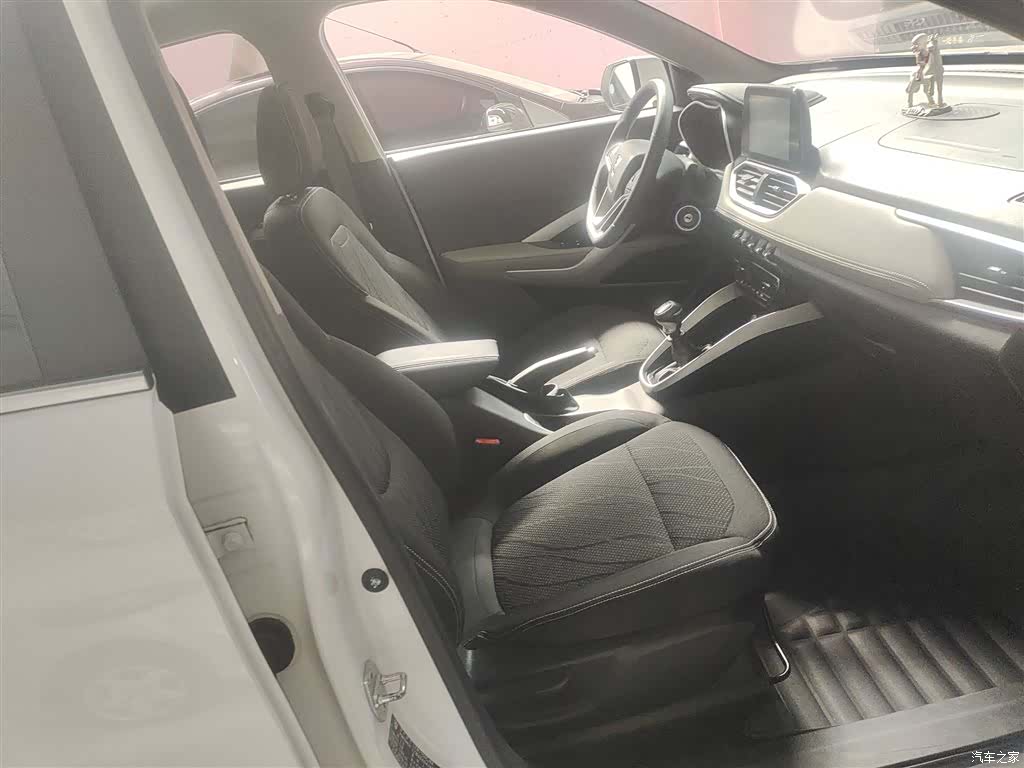 Wuling 510, 2020 25