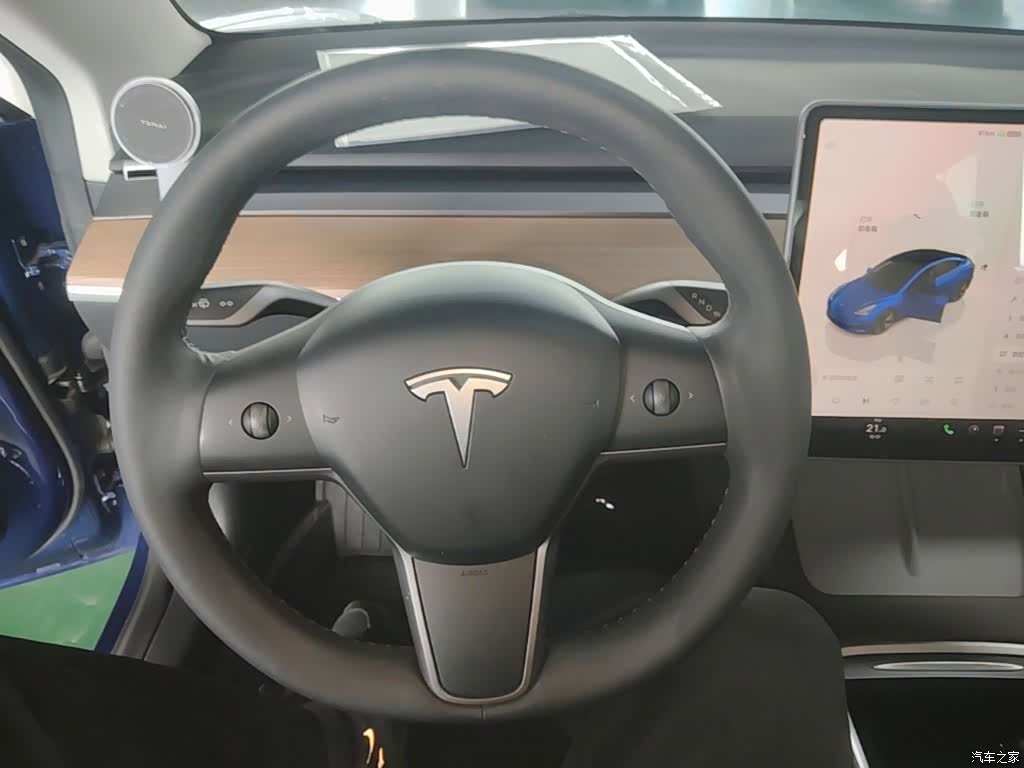 Tesla Model 3, 2023 7