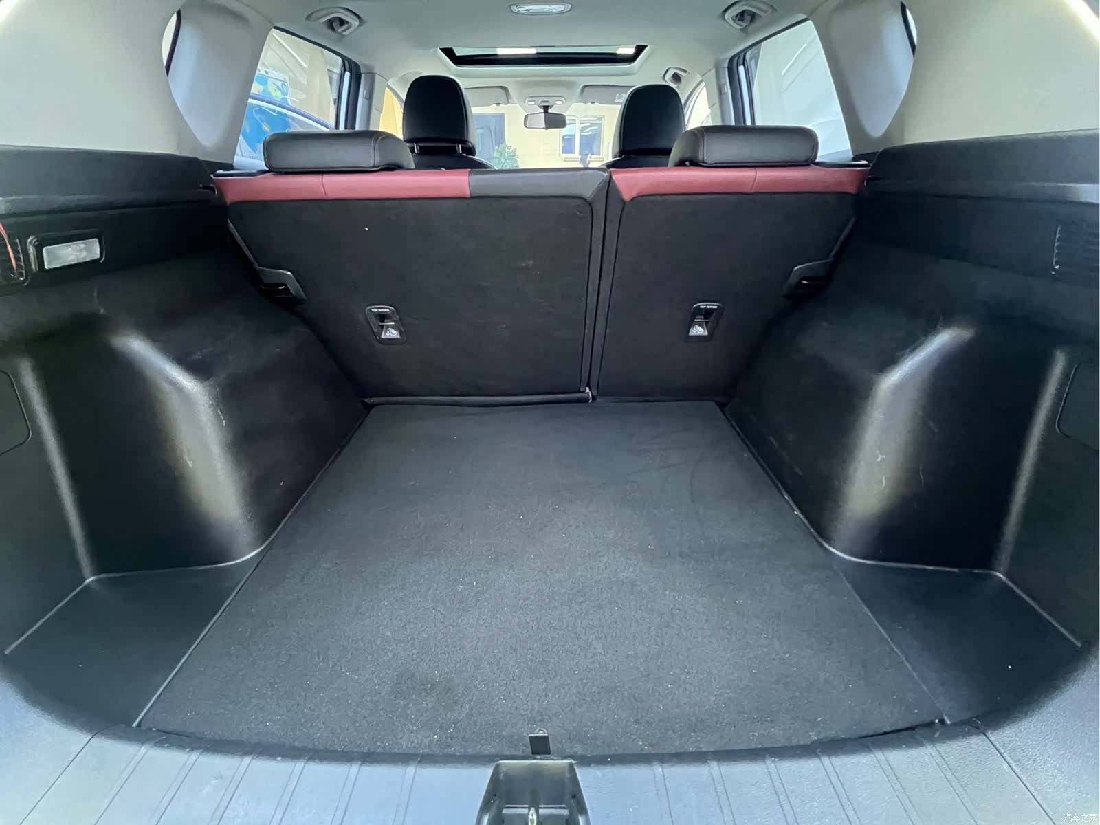 Geely Coolray, 2022 18