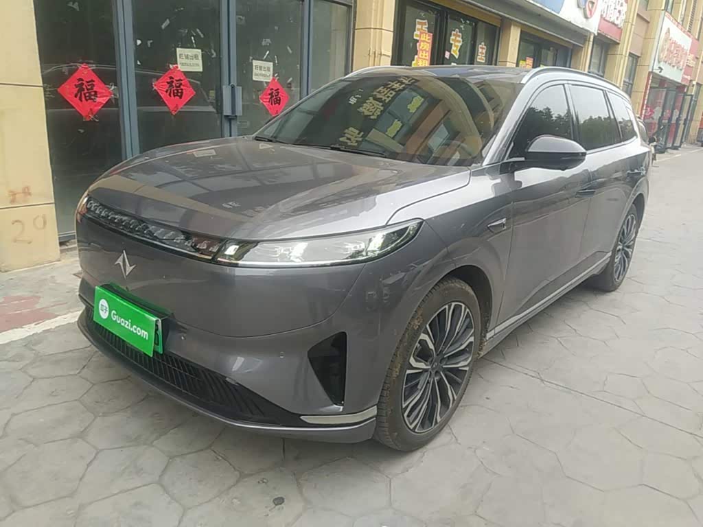 Dongfeng eπ008