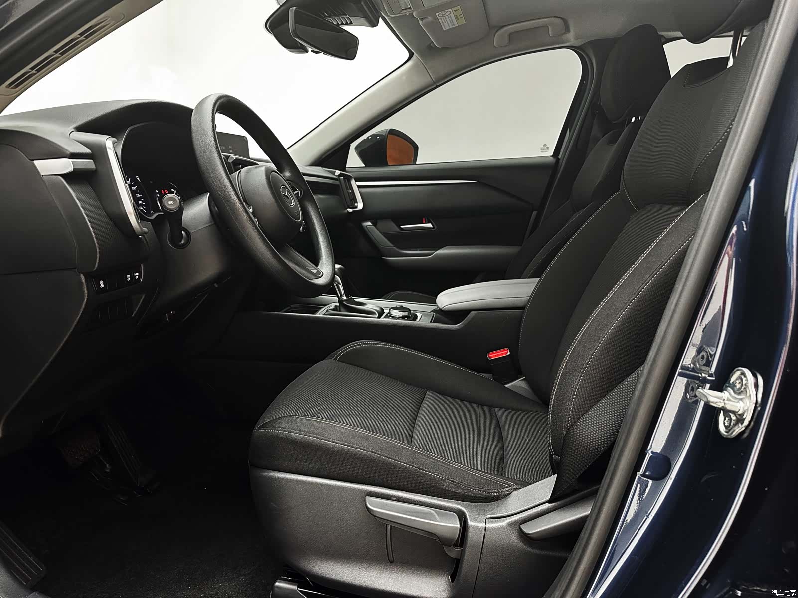 Mazda CX-50, 2023 11
