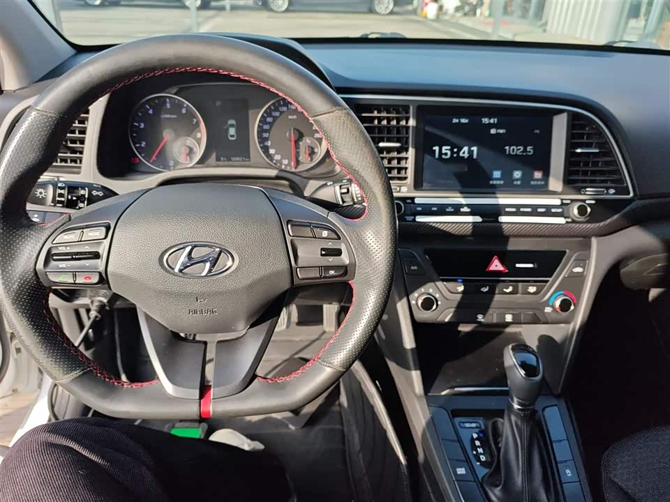 Hyundai Lead
