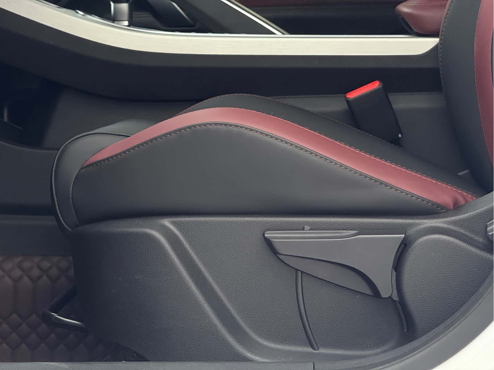 Geely Coolray, 2023 20