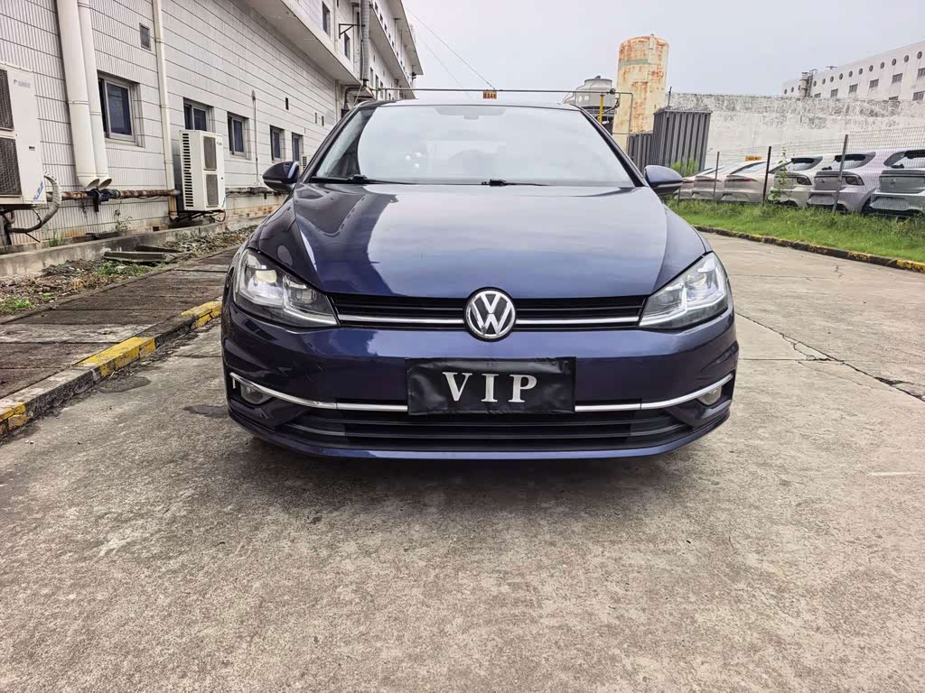 Volkswagen Golf 2018 230TSI AT Luxury
